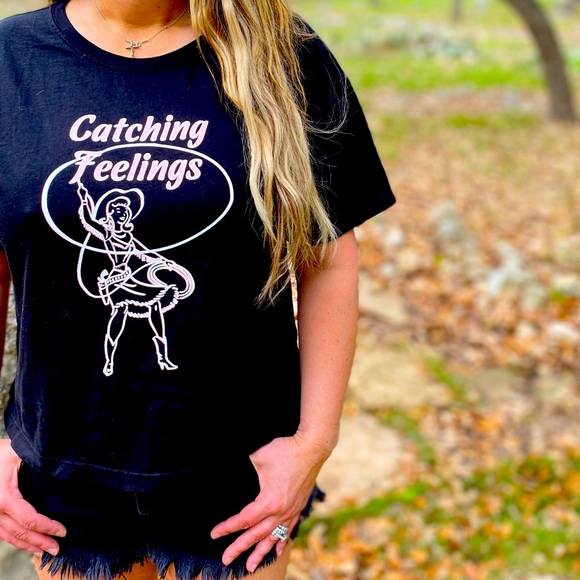 🌟NWT Tularosa Catching Feelings shirt. - Picture 1 of 2